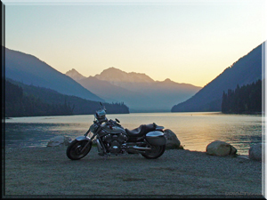 Sunset at Duffey Lake in Duffey Lake Provincial Park, British Columbia. vridetv